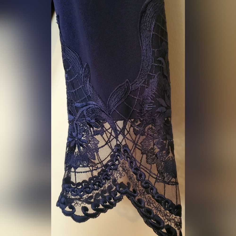 Elegant Misook Lace Sleeve Top S - Picture 4 of 7